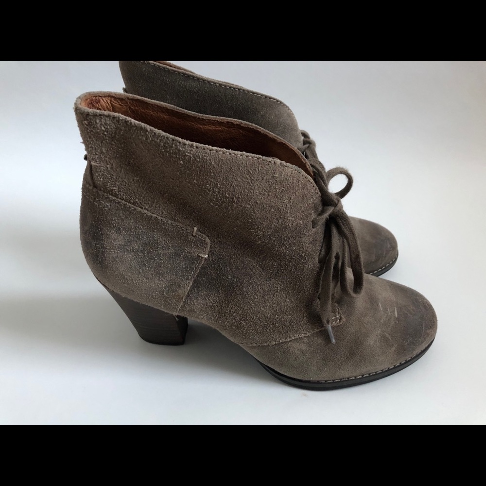 Clarks - Picture 3 of 10
